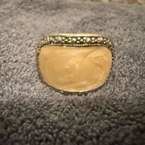 Vintage Heavy Silver-Tone Chunky Dome Ring | Cream Inlay Statement Piece